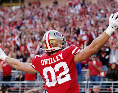 Week 9 sleepers ross-dwelley-player-value